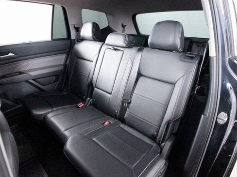 Used 2023 Volkswagen Atlas SE image 27