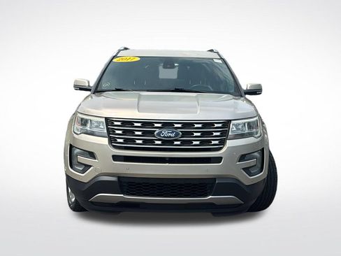 Used 2017 Ford Explorer Limited w/ Equipment Group 301A AWD/4WD image 2