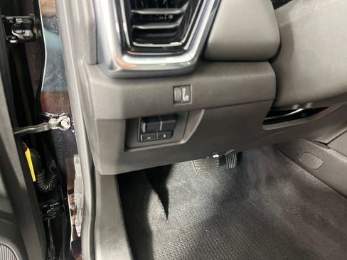 Certified 2024 GMC Canyon Elevation w/ Convenience Package RWD image 25
