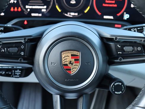 Used 2020 Porsche Taycan Turbo AWD/4WD image 30