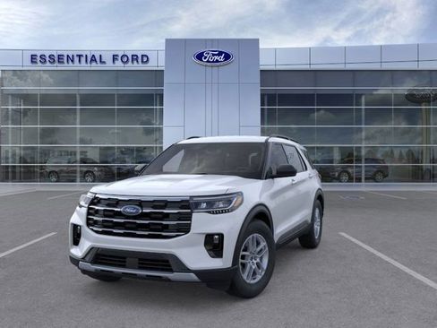 New 2026 Ford Explorer Active w/ Active Comfort Package image 2