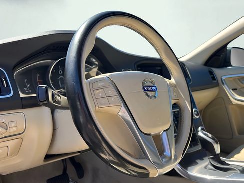 Used 2016 Volvo S60 T5 Premier FWD image 45