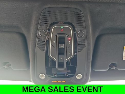 Used 2019 Audi Q8 Premium Plus w/ Premium Plus AWD/4WD image 32
