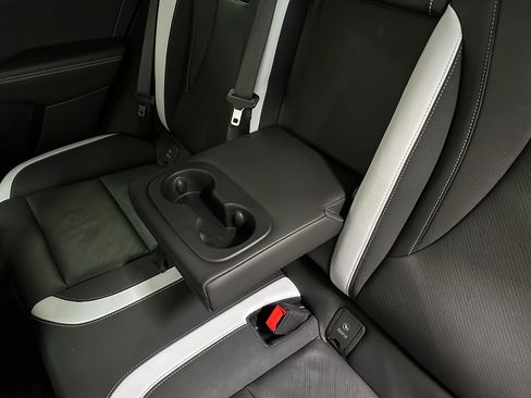 Certified 2025 Buick Envision Sport Touring image 33