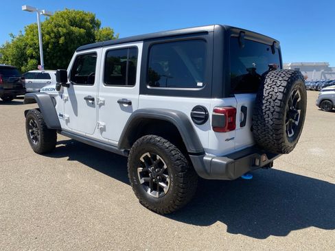 Used 2024 Jeep Wrangler Unlimited Rubicon 4xe AWD/4WD image 6