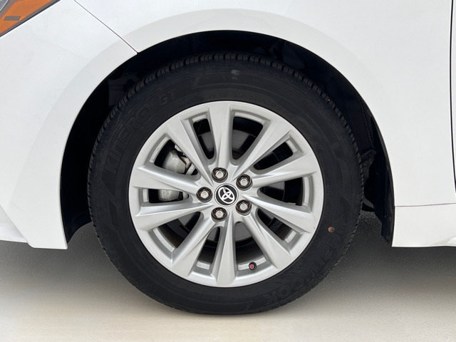 Used 2023 Toyota Corolla LE w/ LE Convenience Package FWD image 25