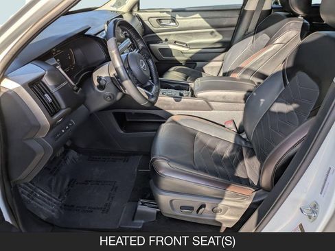 Used 2023 Nissan Pathfinder Platinum w/ Cargo Package AWD/4WD image 14