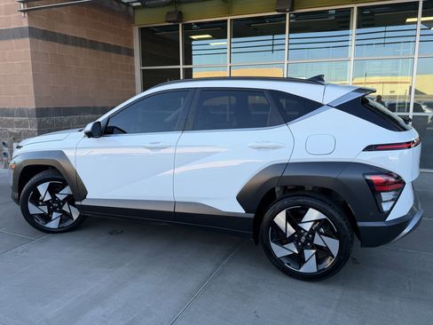 Used 2024 Hyundai Kona Limited image 5