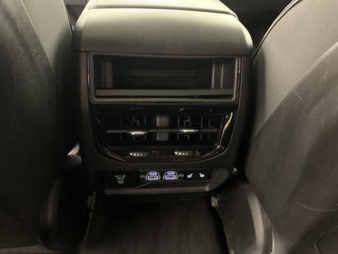 Used 2022 Jeep Grand Cherokee Overland AWD/4WD image 35
