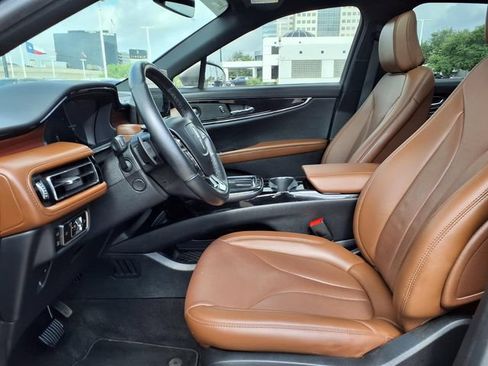 Certified 2023 Lincoln Nautilus Reserve w/ Luxury Package AWD/4WD image 4