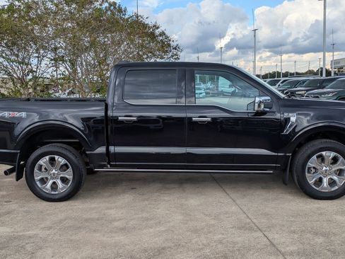 Used 2023 Ford F150 Platinum image 2