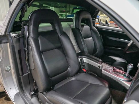 Used 2004 Chevrolet SSR w/ Preferred Equipment Group RWD image 40