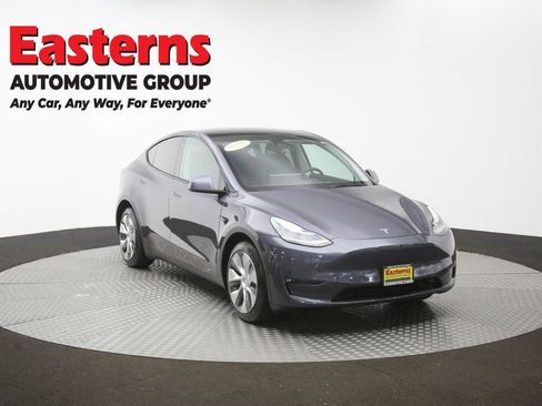 Used 2021 Tesla Model Y Long Range AWD/4WD image 41