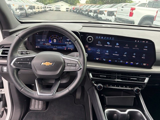 Used 2024 Chevrolet Traverse LS FWD image 18