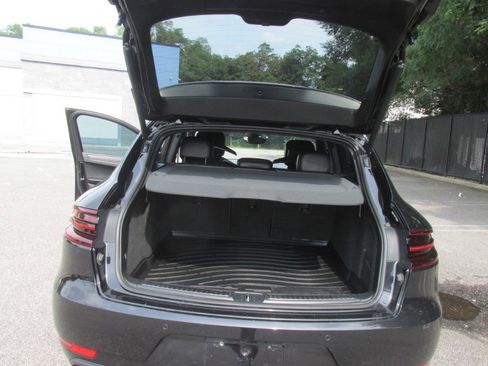 Used 2018 Porsche Macan Turbo image 72