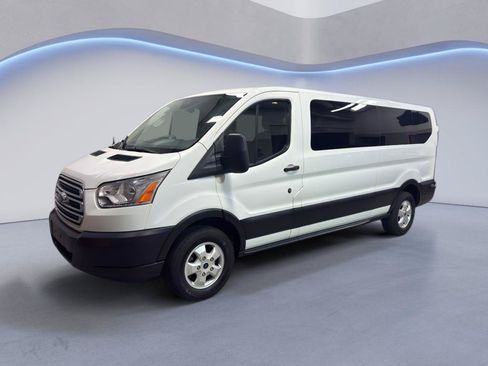 Used 2018 Ford Transit 350 XLT RWD image 3