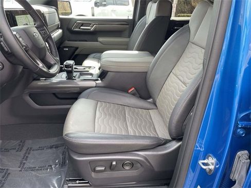 Used 2024 Chevrolet Silverado 1500 ZR2 w/ Technology Package image 10