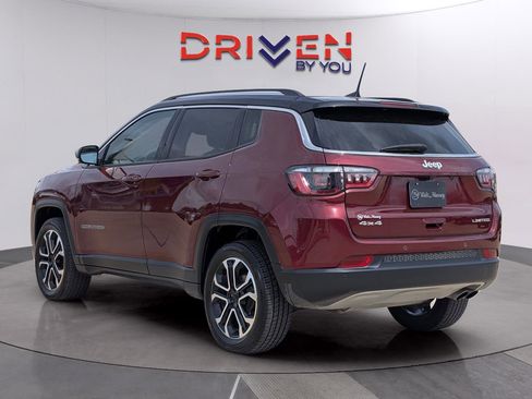 Used 2022 Jeep Compass Limited image 3