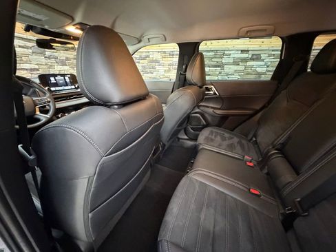 Used 2023 Mitsubishi Outlander SE AWD/4WD image 27