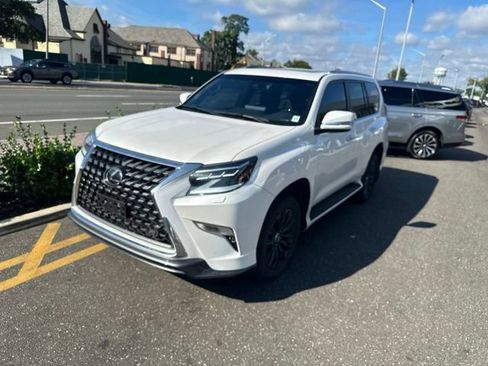 Used 2023 Lexus GX 460 Luxury w/ Sport Design Package AWD/4WD image 17