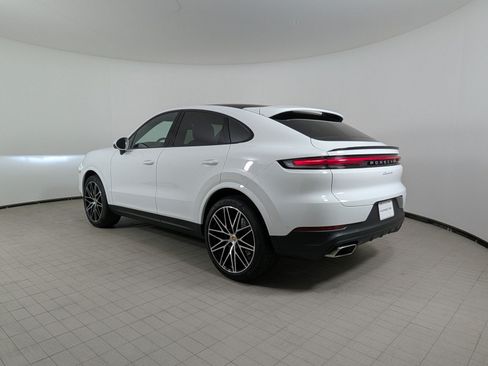 New 2026 Porsche Cayenne Coupe AWD/4WD image 3