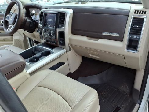 Used 2018 RAM 2500 Laramie image 17