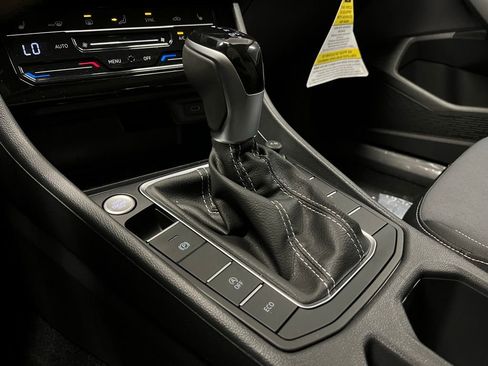 New 2025 Volkswagen Jetta SE image 14