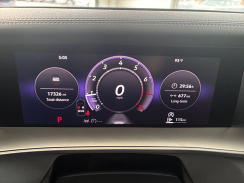 Used 2026 Volkswagen Tiguan SE FWD image 41
