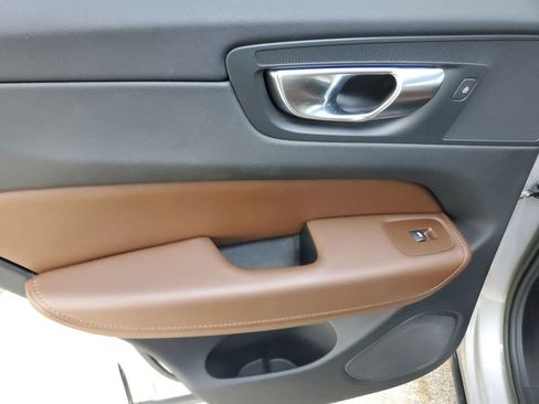 Certified 2023 Volvo XC60 T8 Plus w/ Protection Package Premier AWD/4WD image 13