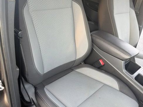 Used 2018 Ford Escape SE w/ Ford Safe & Smart Package AWD/4WD image 23