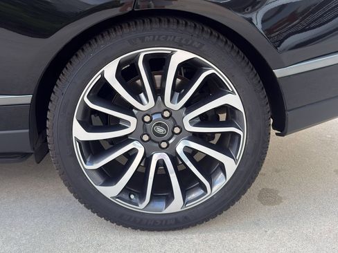 Used 2021 Land Rover Range Rover Westminster Edition image 13