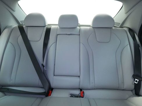 New 2026 Hyundai Elantra Limited image 18