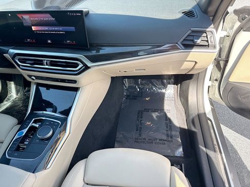Used 2023 BMW i4 eDrive35 w/ Premium Package RWD image 16