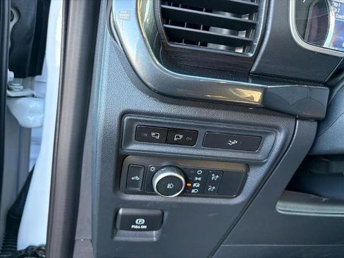 Certified 2022 Ford F150 XLT w/ Equipment Group 302A High image 19