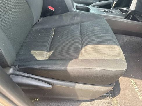 Used 2017 Toyota RAV4 LE FWD image 14