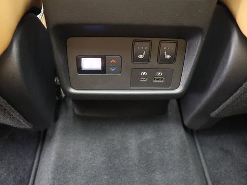 Used 2023 Nissan Rogue Platinum w/ Platinum Premium Package image 13