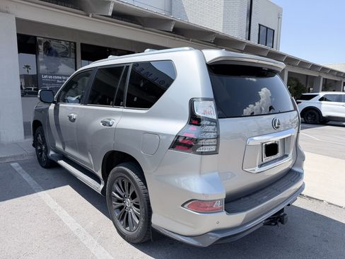 Used 2023 Lexus GX 460 Premium AWD/4WD image 3