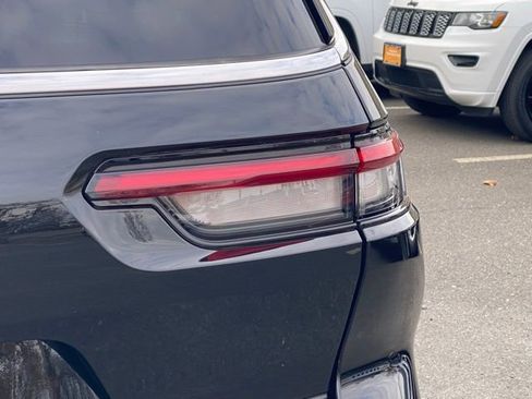 Certified 2021 Jeep Grand Cherokee L Limited w/ Luxury Tech Group II image 18