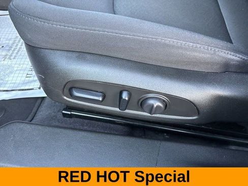 Used 2023 Chevrolet Malibu LT image 11