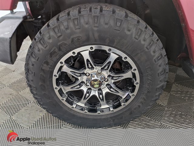 Used 2011 Jeep Wrangler Unlimited Sahara AWD/4WD image 40