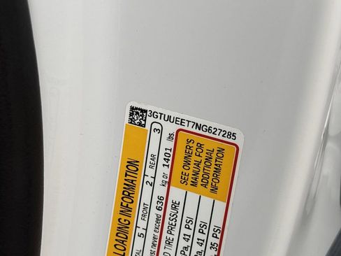 Used 2022 GMC Sierra 1500 AT4 w/ Technology Package image 33