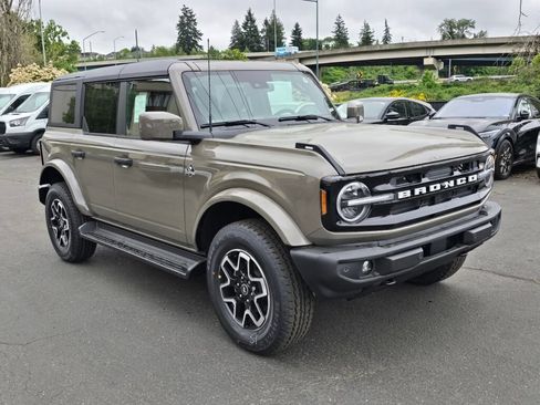 New 2026 Ford Bronco Outer Banks AWD/4WD image 7