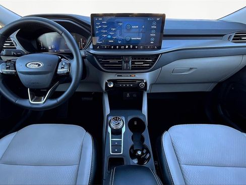 Used 2023 Ford Escape SE image 16