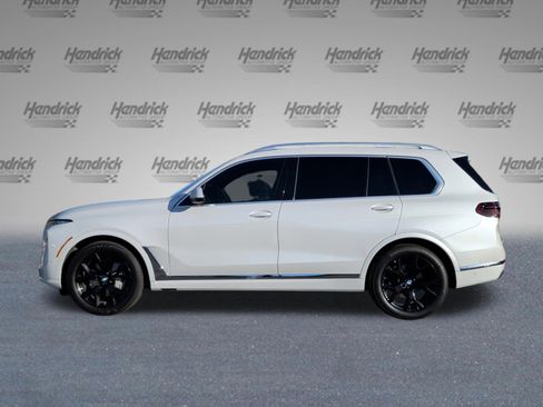 Used 2023 BMW X7 xDrive40i w/ Premium Package image 10