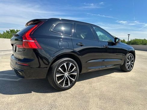 Certified 2024 Volvo XC60 B5 Plus w/ Climate Package AWD/4WD image 9