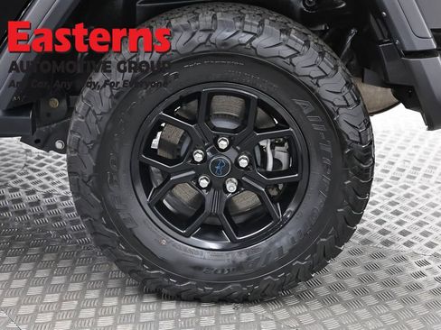 Used 2024 Jeep Wrangler Unlimited AWD/4WD image 35