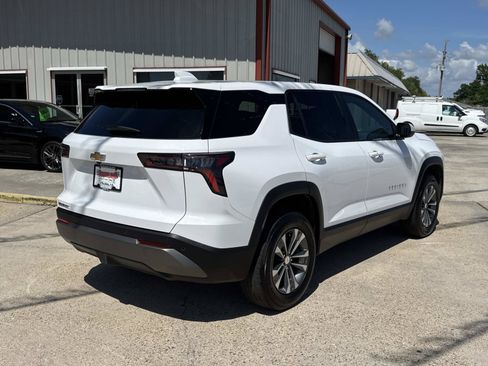 Used 2025 Chevrolet Equinox LT FWD image 7
