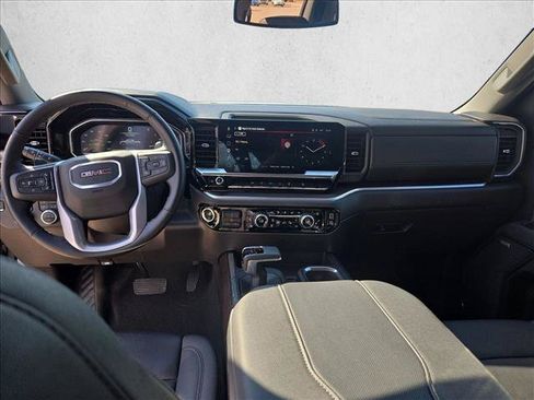 Used 2025 GMC Sierra 1500 SLT AWD/4WD image 17