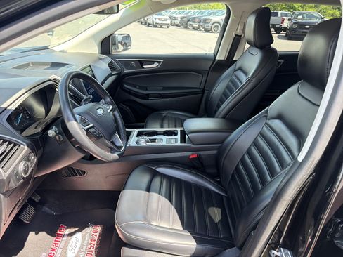 Used 2024 Ford Edge SEL AWD/4WD image 12