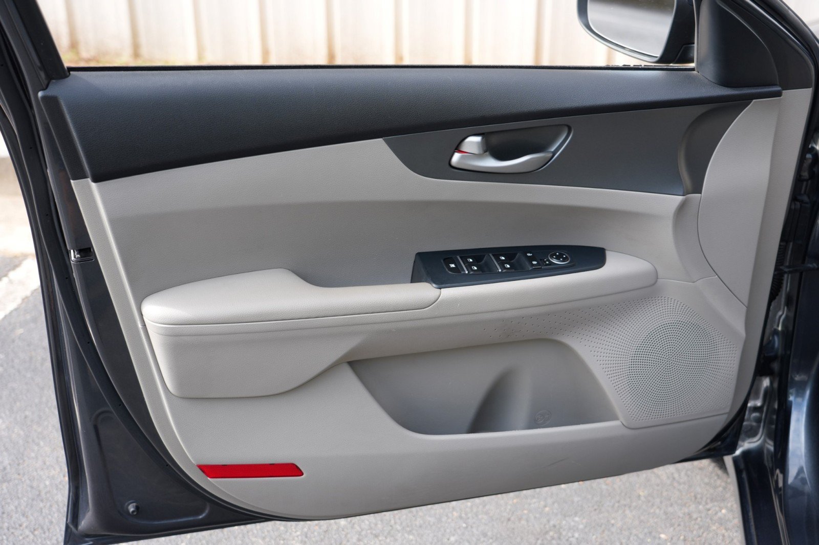 Used 2020 Kia Forte LXS FWD image 33